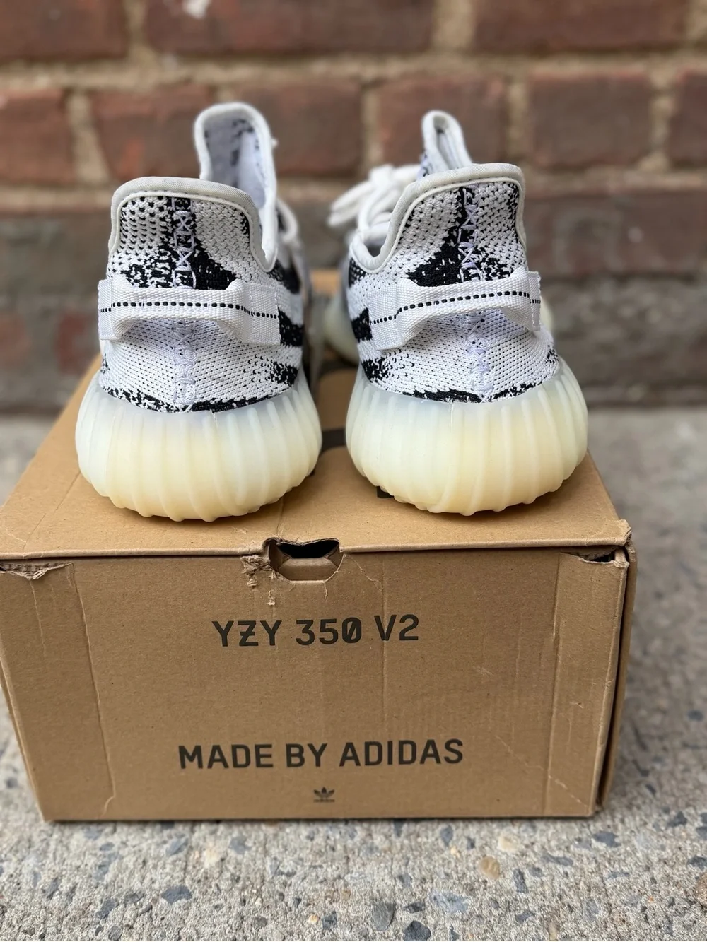 Yeezy boost 350 zebra new with tags